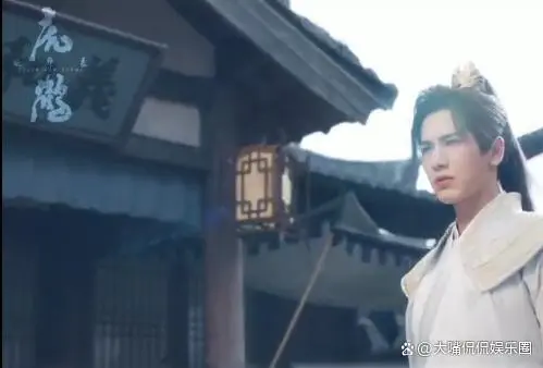 《虎鹤妖师录》中张凌赫饰演的祁晓轩：智慧与冷静的担当_《虎鹤妖师录》中张凌赫饰演的祁晓轩：智慧与冷静的担当_